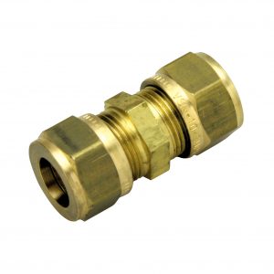 PUSERRUSVÄLILIITIN 12MM