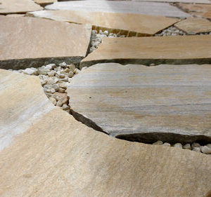 LIUSKEKIVI ANDIEN VAALEA 2-4CM